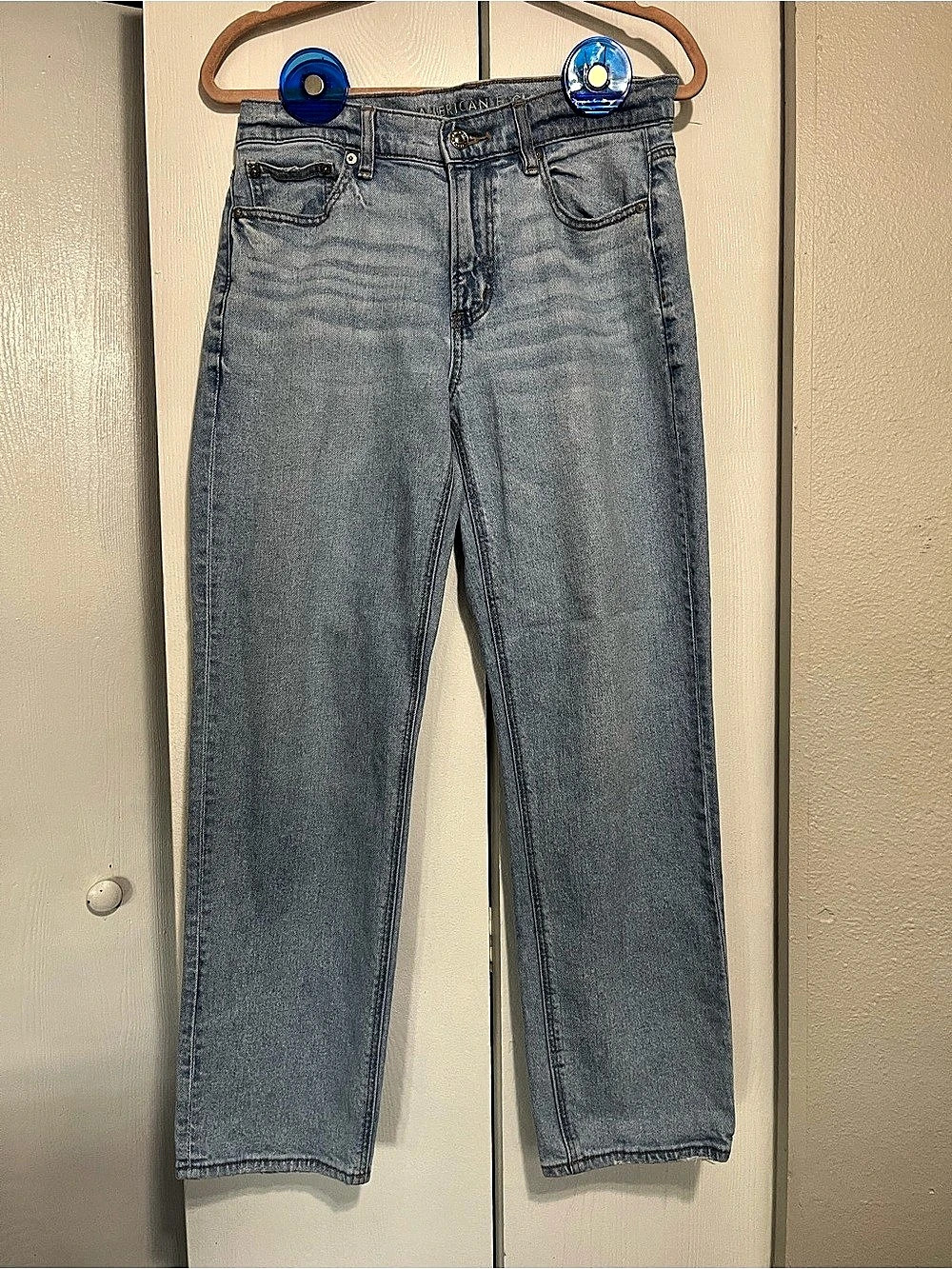 American Eagle Super High-Rise Straight Leg Jeans Blue Size 6